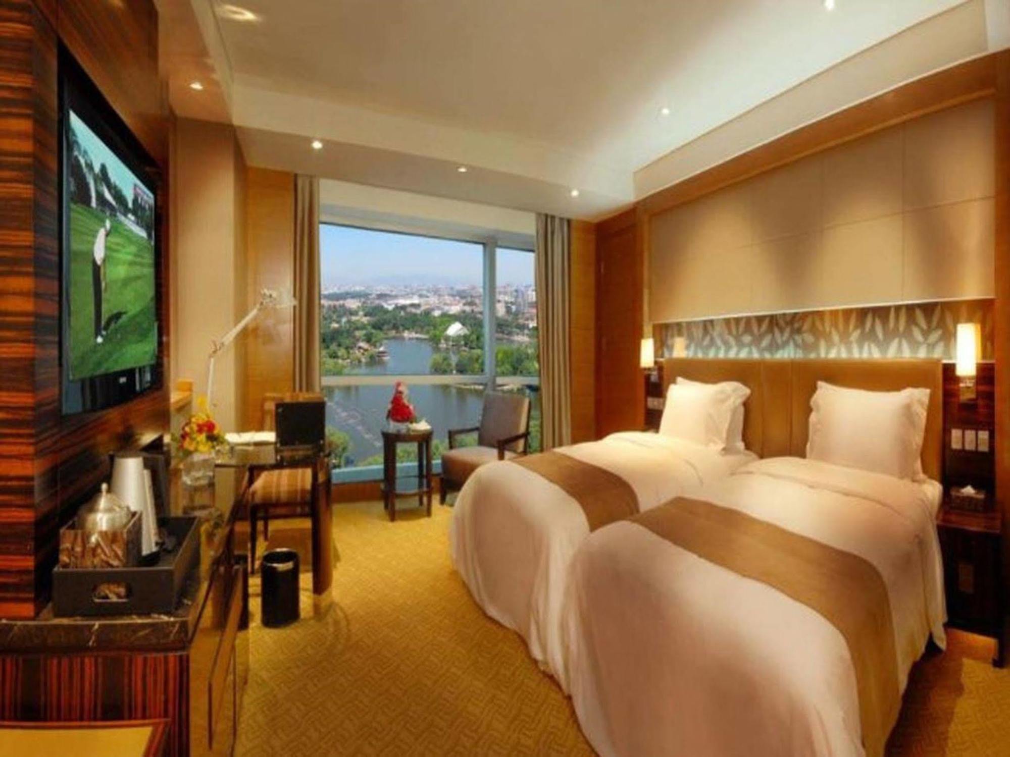 Lake View Hotel Beijing Exterior photo