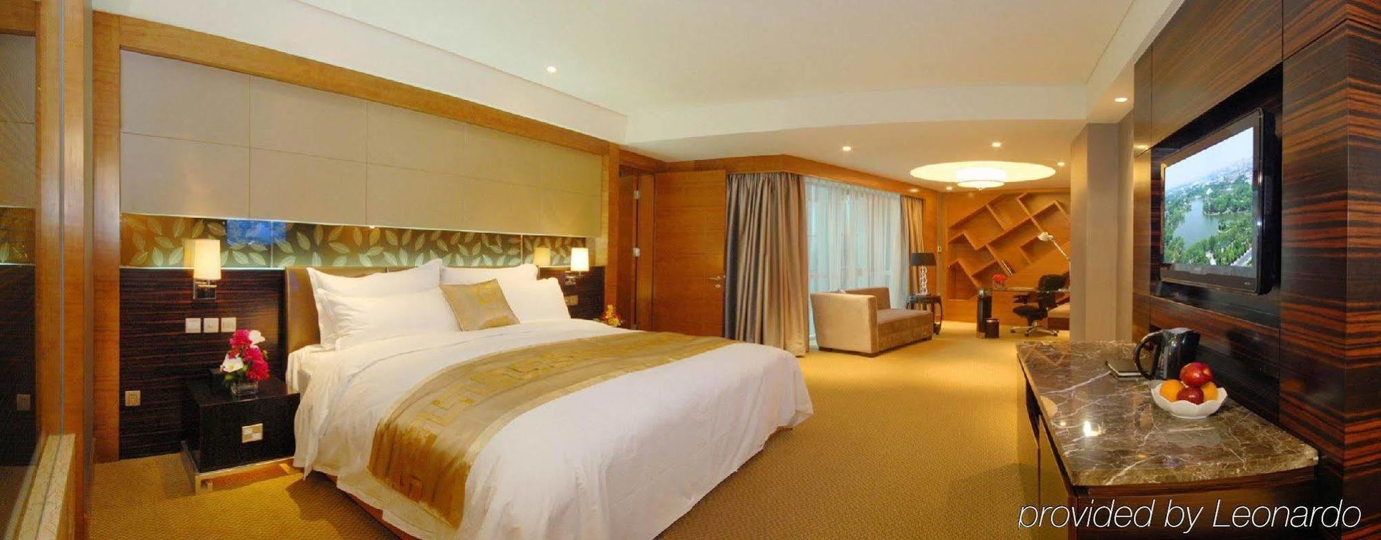 Lake View Hotel Beijing Exterior photo