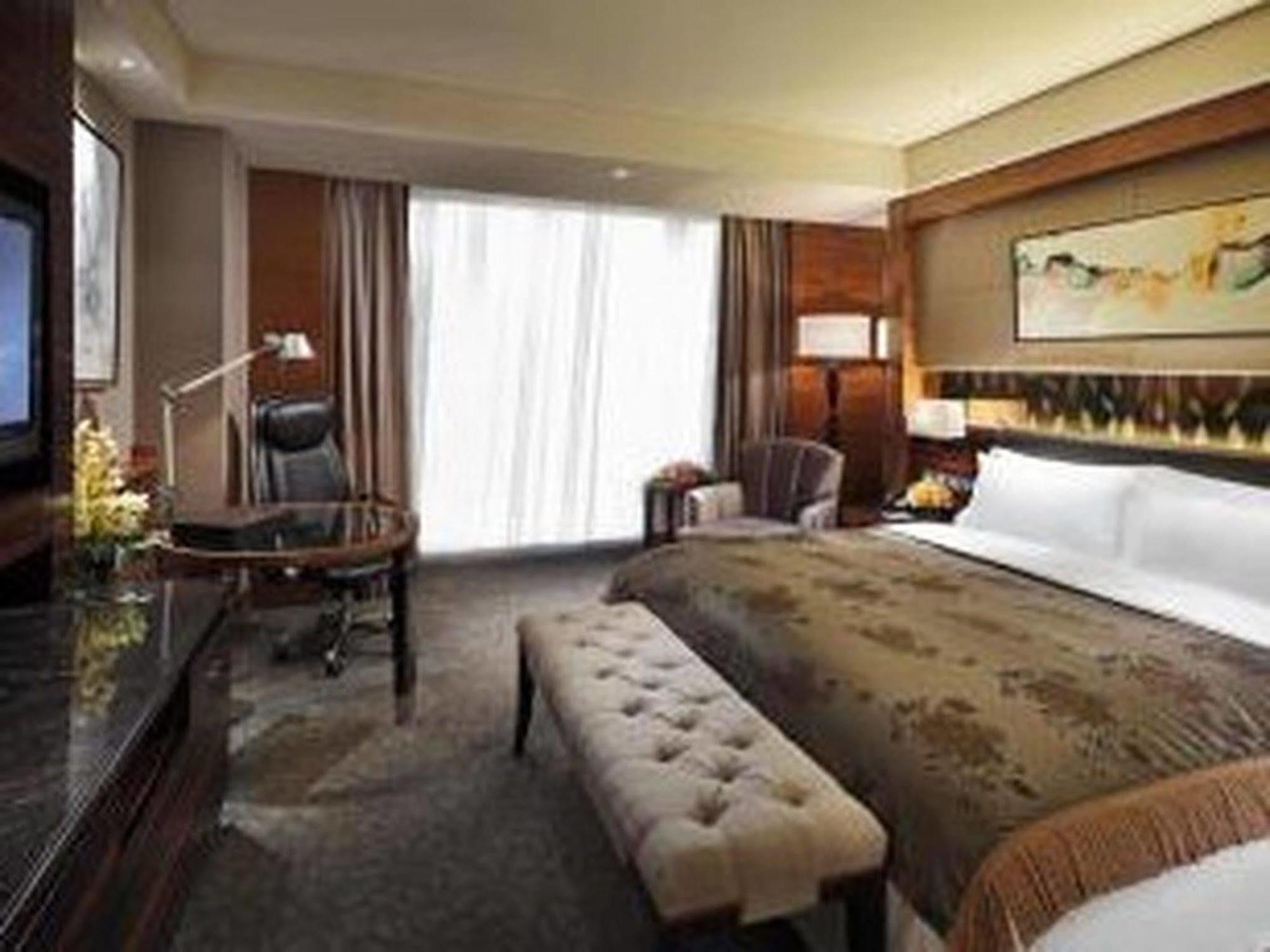 Lake View Hotel Beijing Exterior photo